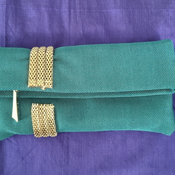 clutch - Picture 2 of 3